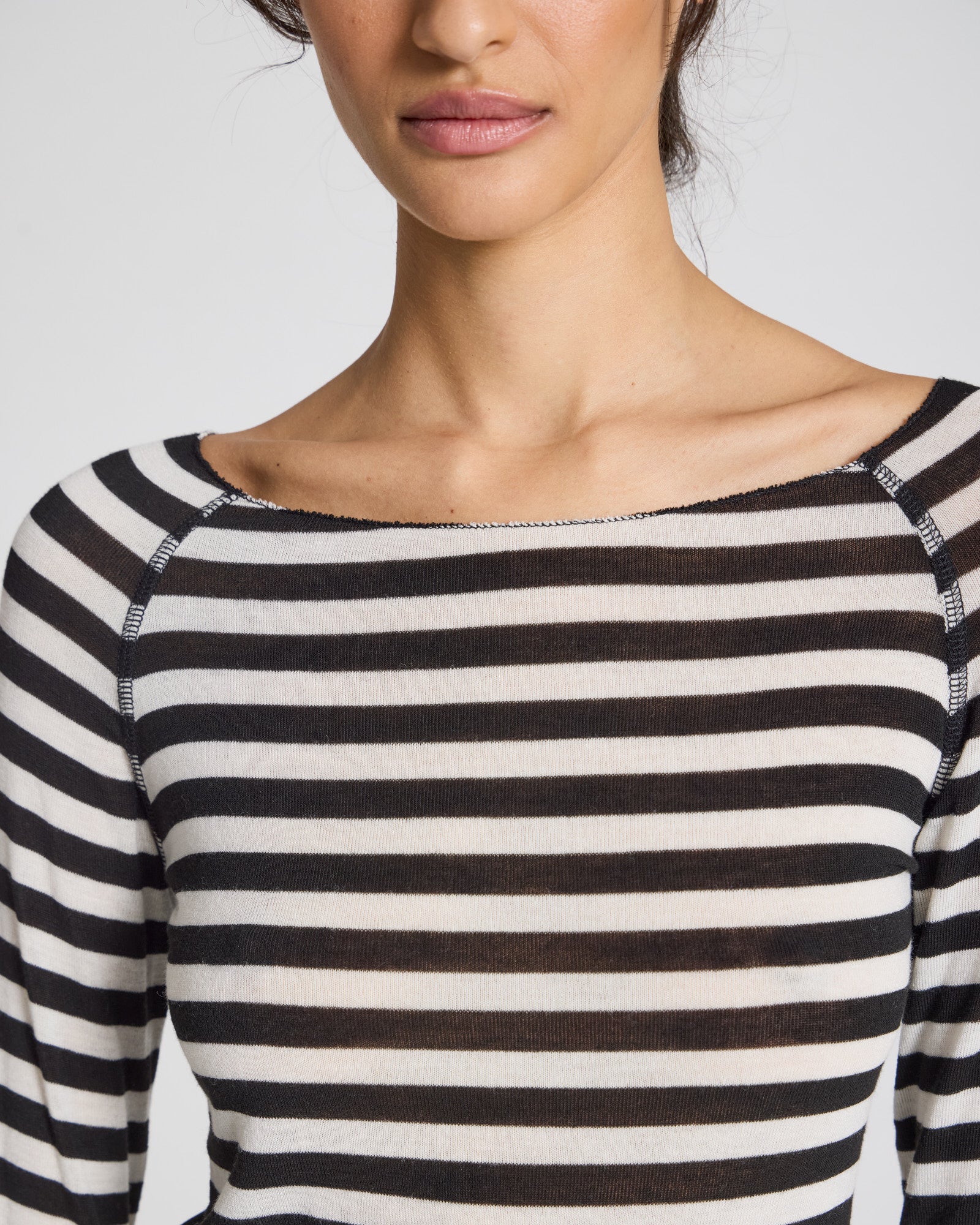 GAI+LISVA Amalie Stripe Wool Top Top 946 Off White Black Stripe
