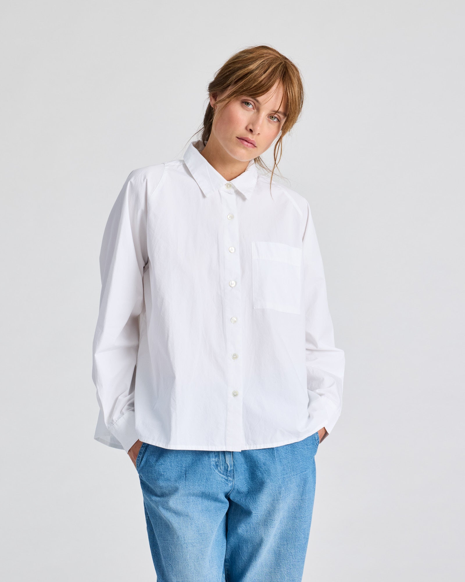 GAI+LISVA Bella Raglan L/S Poplin Short Shirt GOTS 243975 Shirts & Blouses 100 White