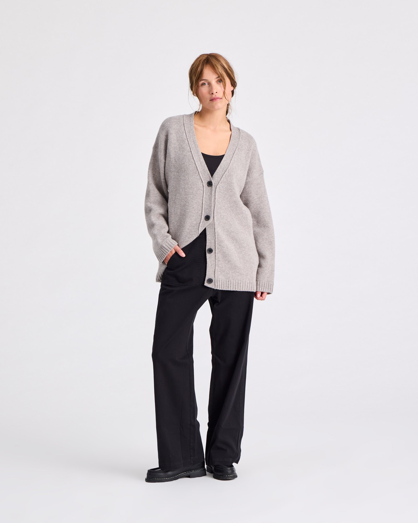 GAI+LISVA Edith Lambswool Cardigan GOTS 243975 Lambswool l Knitwear 173 Stone Grey
