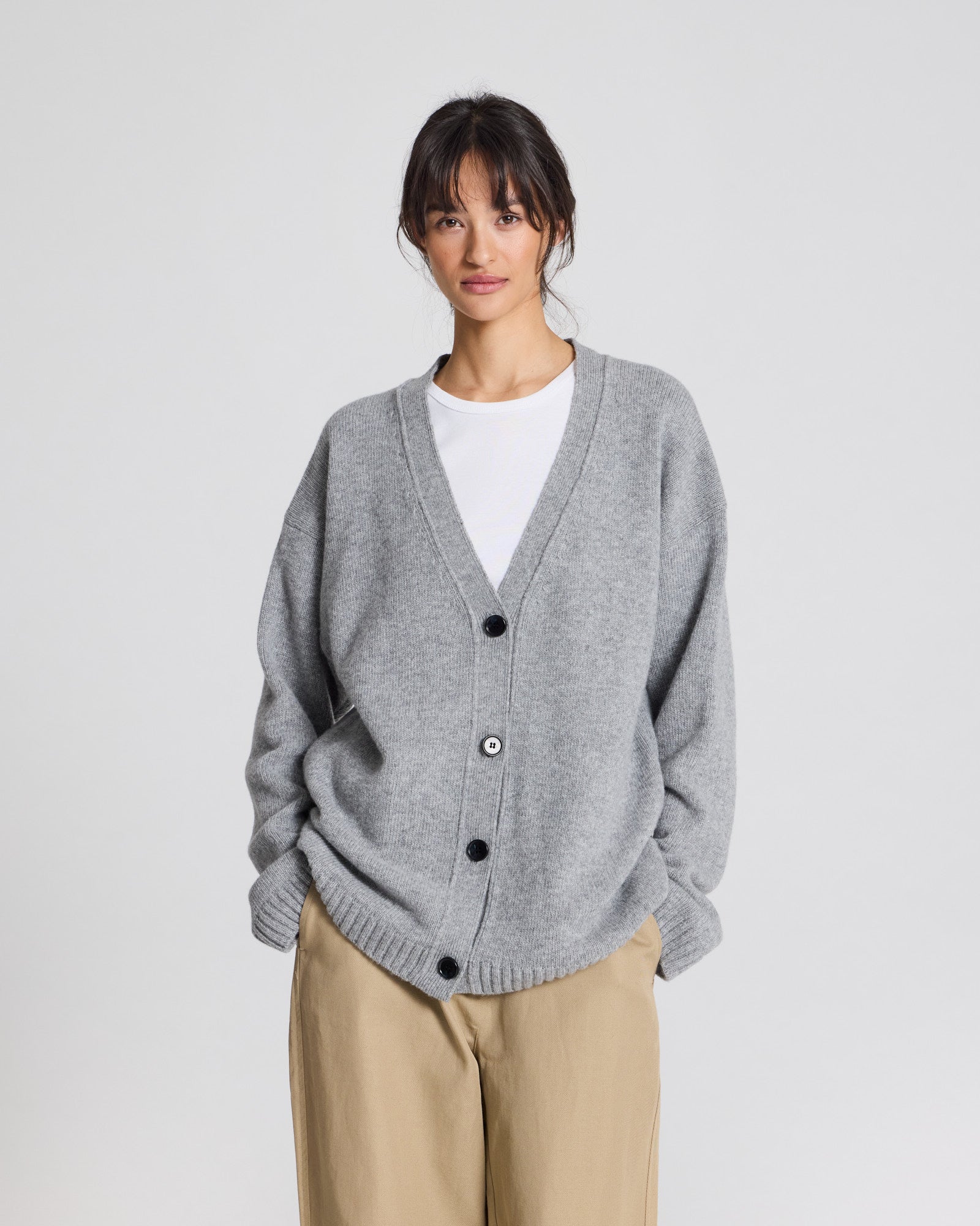 GAI+LISVA Edith Lambswool Cardigan GOTS 243975 Lambswool l Knitwear 602 Grey Melange