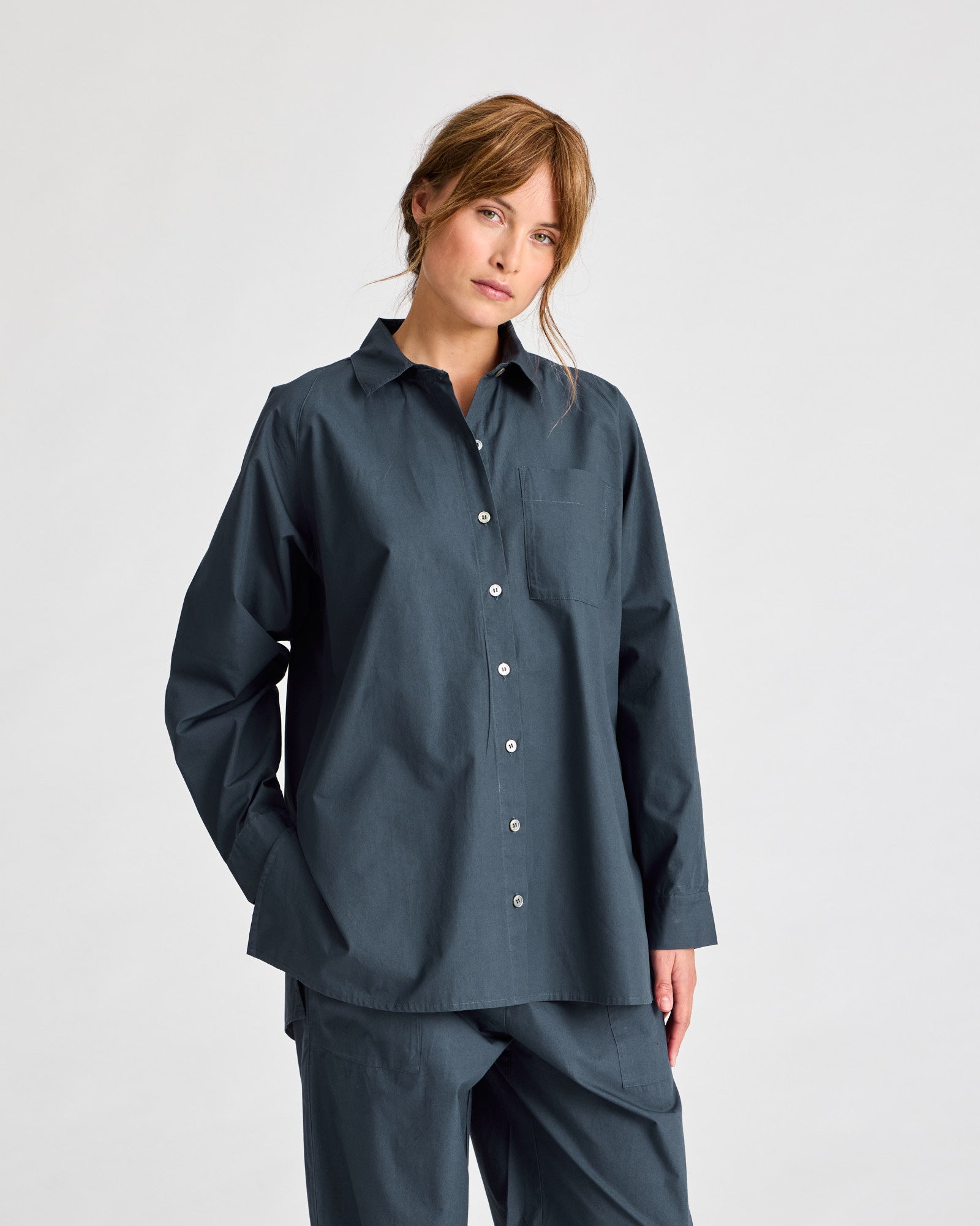 GAI+LISVA Bella Raglan L/S Poplin Long Shirt GOTS 243975 Top 472 Denim Blue