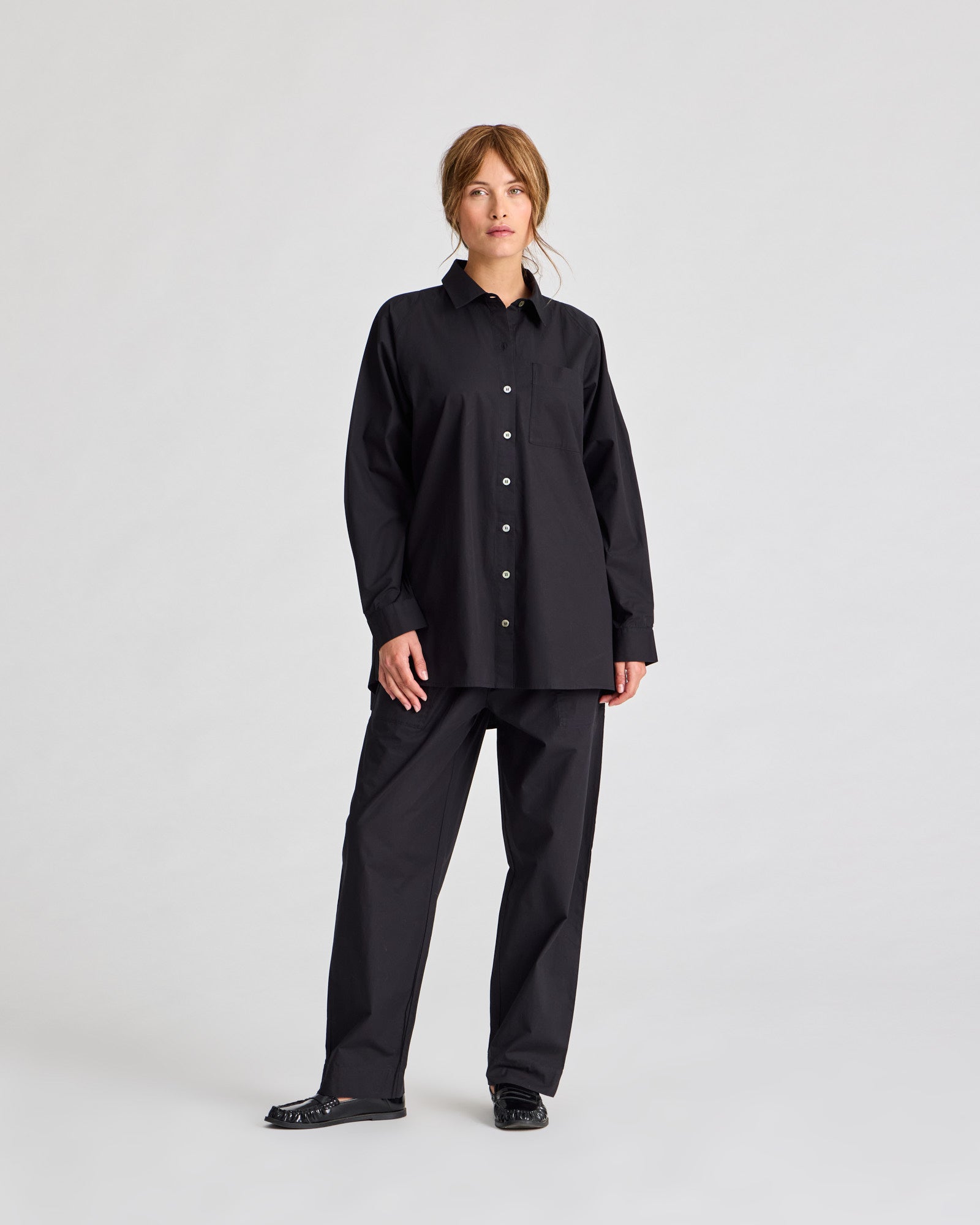 GAI+LISVA Bella Raglan L/S Poplin Long Shirt GOTS 243975 Top 650 Black