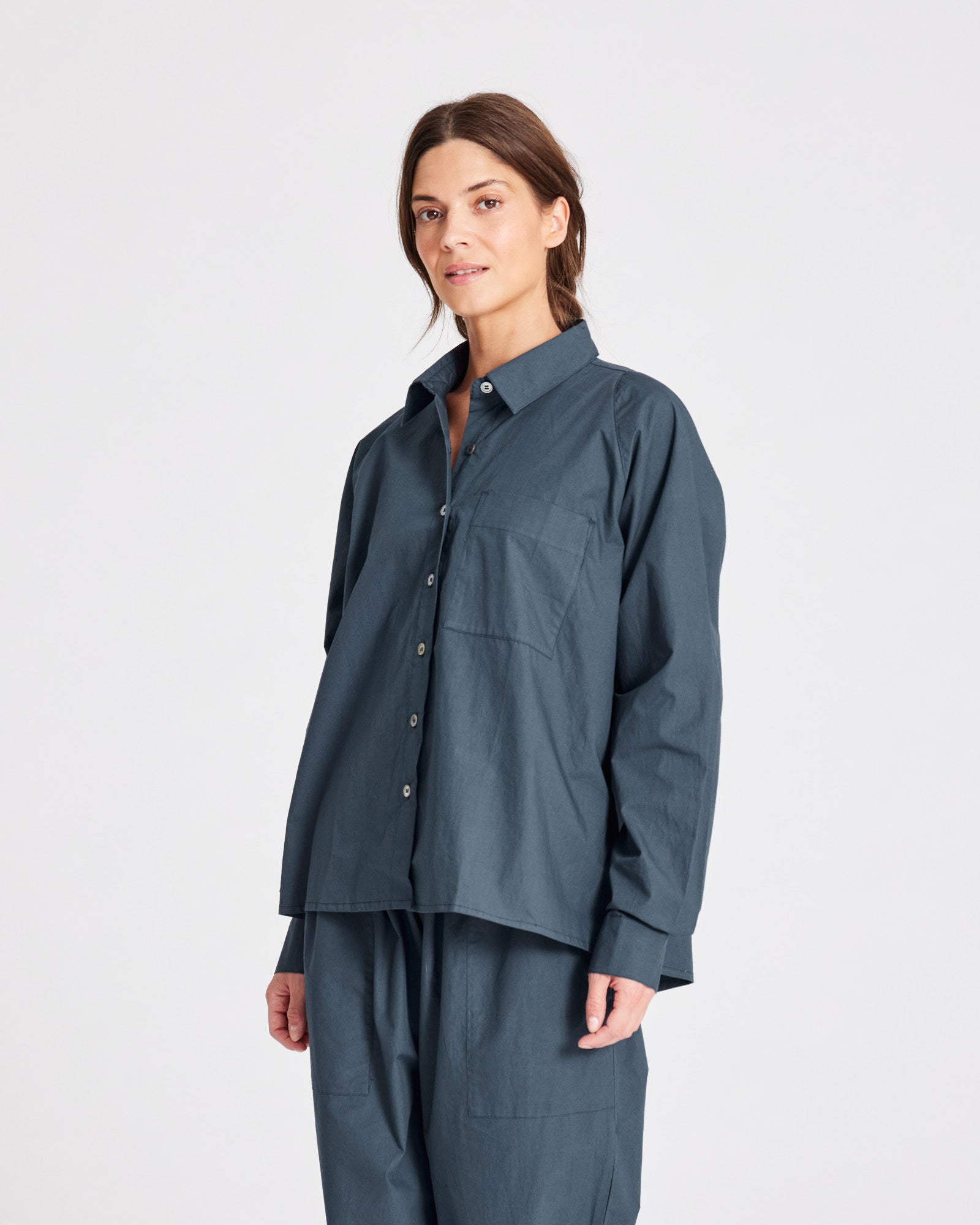 GAI+LISVA Bella Raglan L/S Poplin Short Shirt GOTS 243975 Shirts & Blouses 472 Denim Blue