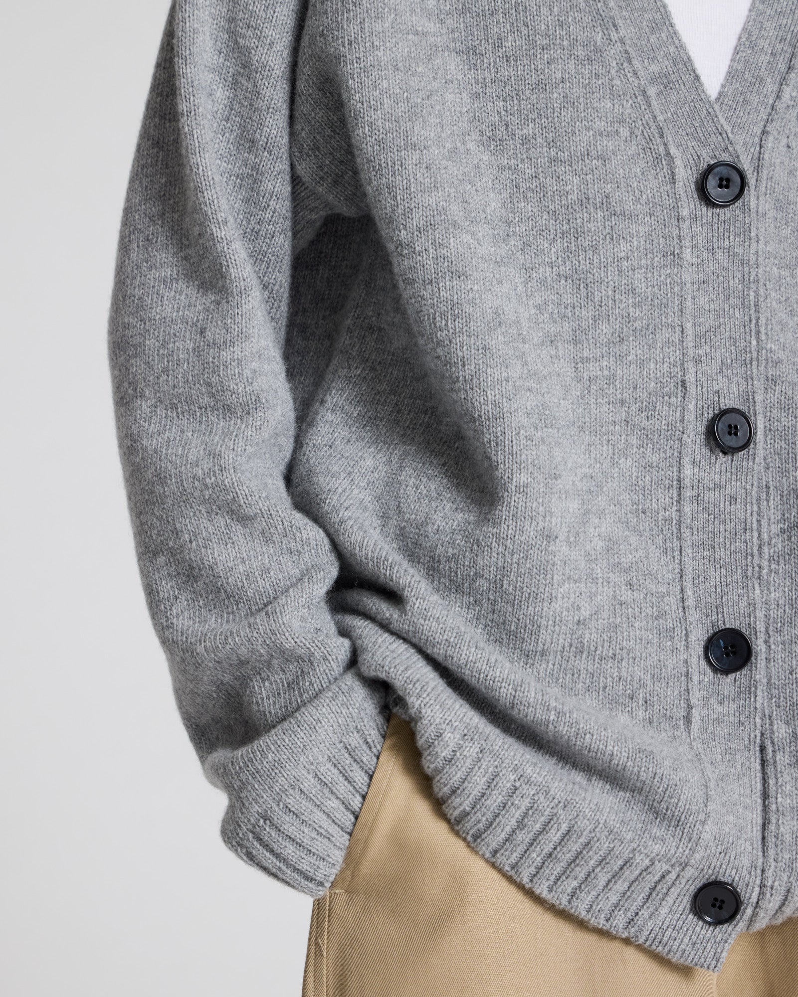 GAI+LISVA Edith Lambswool Cardigan GOTS 243975 Lambswool l Knitwear 602 Grey Melange