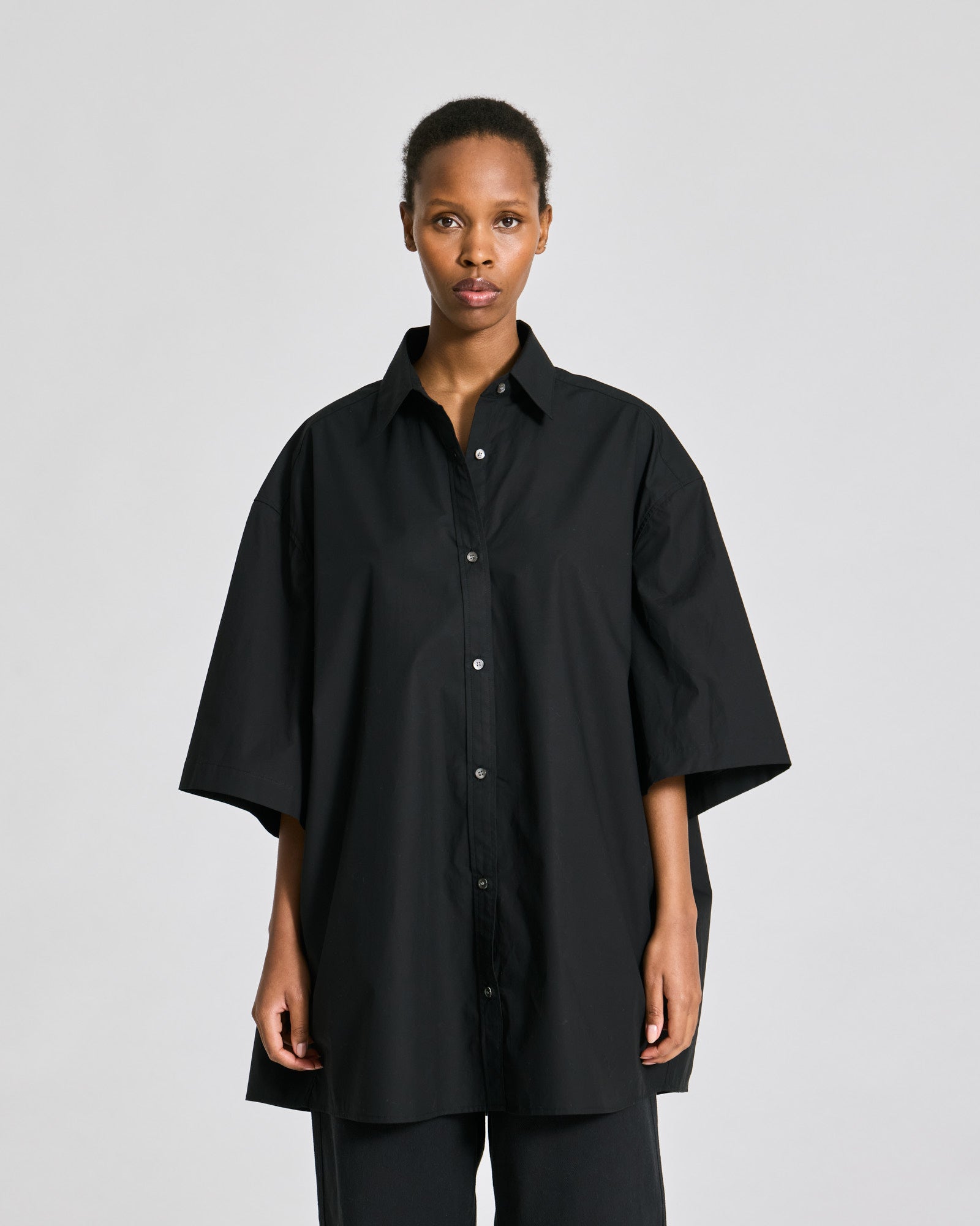 GAI+LISVA Johanne S/S Poplin Shirt GOTS Shirts & Blouses 650 Black