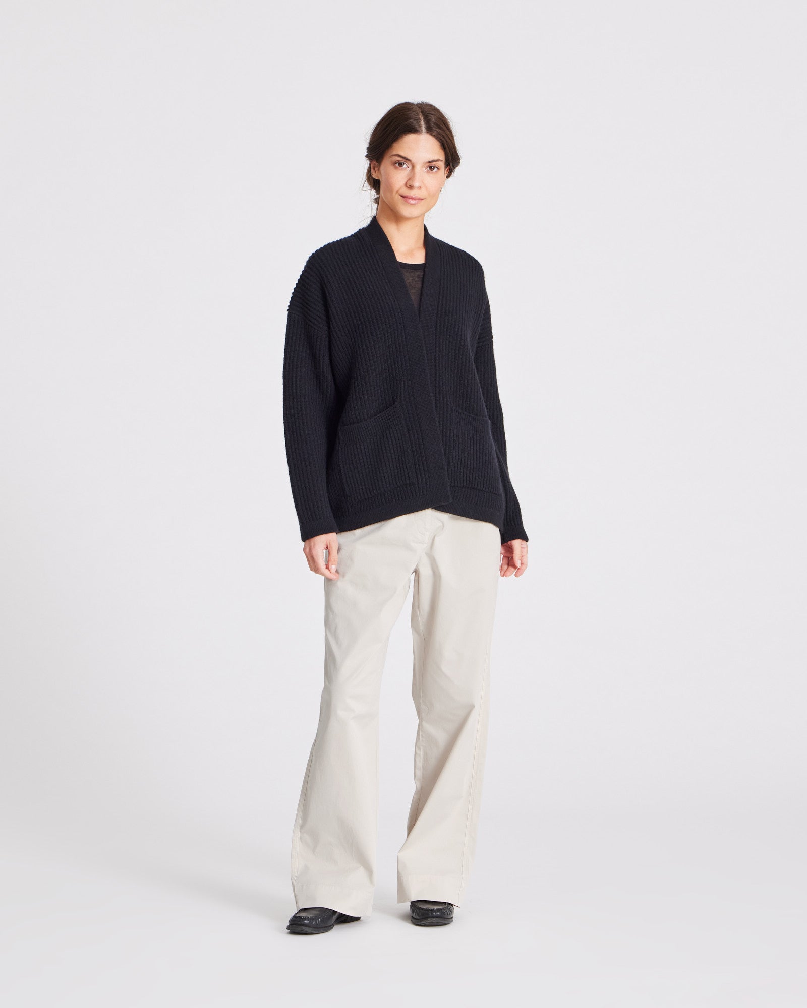 GAI+LISVA Mette Cardigan Lambswool Knit GOTS Lambswool l Knitwear 650 Black