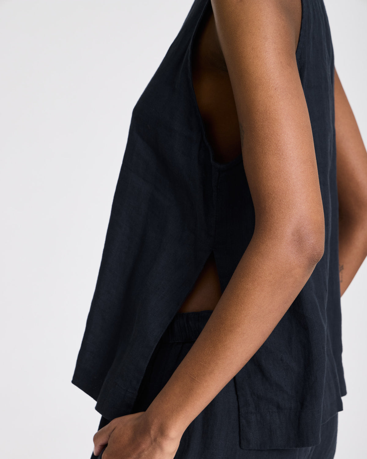 LISVA Mia Maya Linen Top Shirts & Blouses 181 Midnight Blue