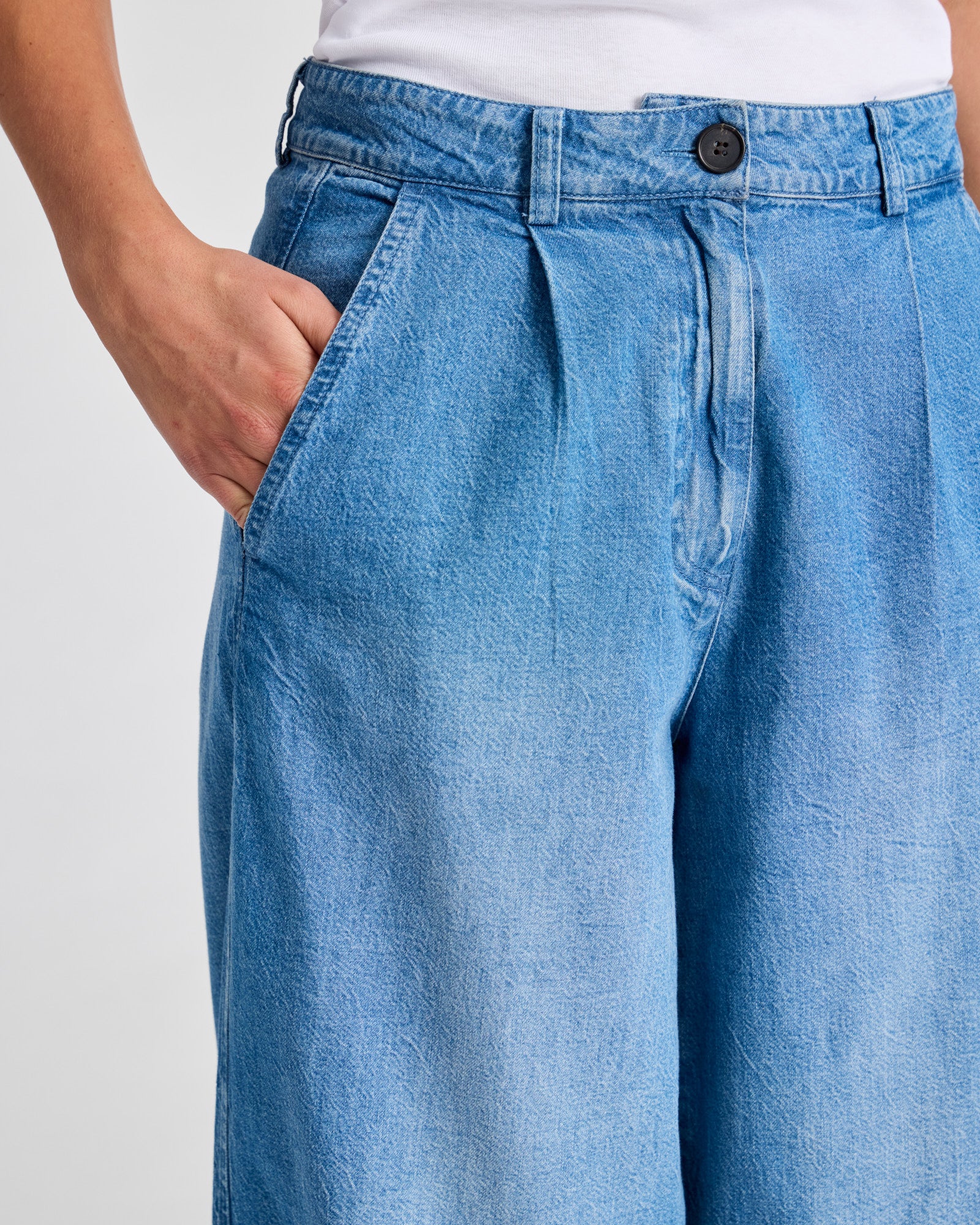 GAI+LISVA Natalie Cotton Denim Light Washed Pant Trousers & Shorts 712 Blue Denim Washed
